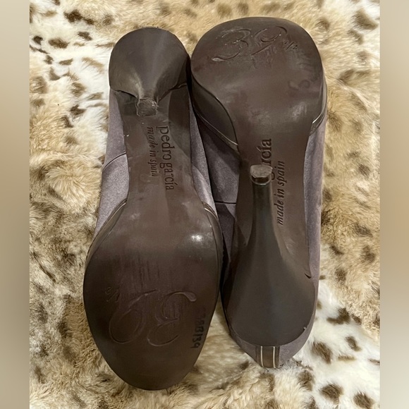 Pedro Garcia Women’s Charcoal Satin Platform Heels! So Fab!! - Picture 3 of 6